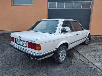 BMW E30 320i Coupe 1983 - 7