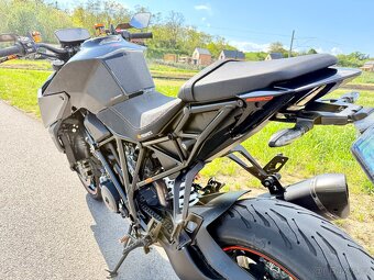 KTM 1290 Duke R rv:2019/2 najeto:16290km 2x klíče. Dovoz D - 7