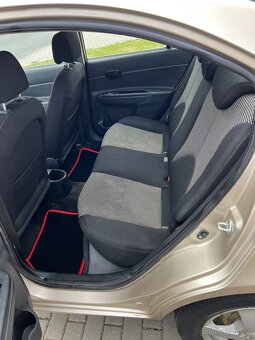 HUNDAI ACCENT 2010 1.4 benzín 71 kw - 7