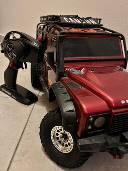 Traxxas Defender - 7