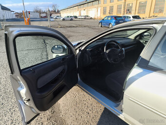 Na prodej 2003 Chrysler Sebring 2,4i - 7