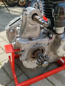 Motor s prevodovkou Indian Scout 1921 - 7