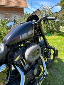 Harley-Davidson XL1200 Roadster - 7