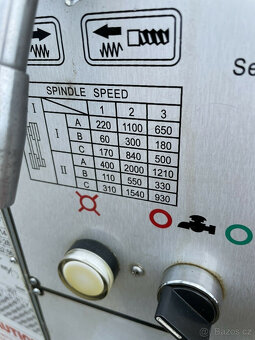 Příslušenství k podélnému a příčnému soustruhu Huvema LC 310 - 7