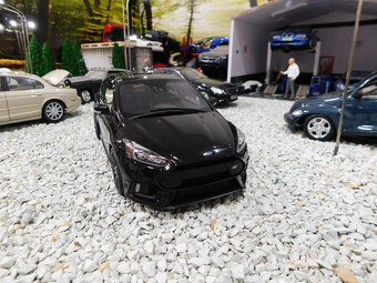 model auta Ford Focus ST Mk2 / Focus RS mk3 Otto mobile 1:18 - 7