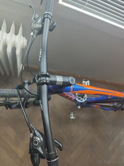 Rock Machine Manhattan - 7