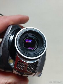 Kamera JVC GZ-MG21 + příslušenství + outdoor kamera Sencor - 7