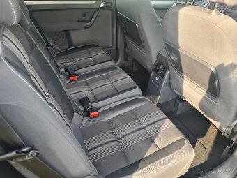 Volkswagen Touran - 7