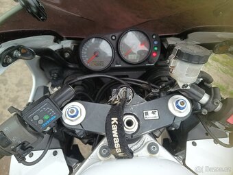 Kawasaki ZX9R 2002, 43 tkm, Laděný výfuk, LED blinkry - 7