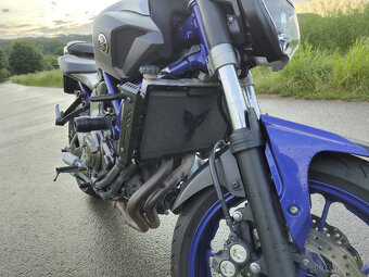 Yamaha MT-07 (2017) – 35/55 kW (A2) – TOP stav - 7