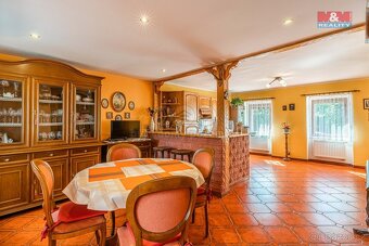 Prodej restaurace, stravování ve Velkém Březně, ul. Náměstí - 7