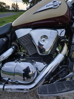 Suzuki Intruder VL1500 LC - 7