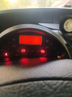 Prodám Peugeot 807, 2,0, RHR - 7