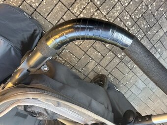 Prodám kočárek Easywalker Duo Plus v tmavě šedé barvě. - 7