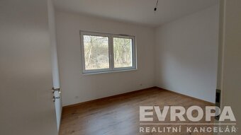 Novostavba rodinného domu 4+kk, pozemek 800m2, 15minut od ok - 7