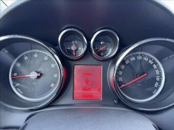 Opel Astra 1,4 i 103kW Cosmo Sports - 7