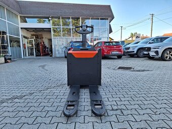 zánovní elektrický paletový vozík BT LPE 200 - 7