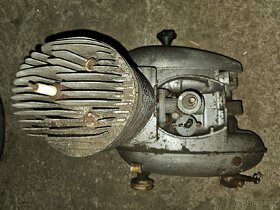 Motor Jawa 250 - 7