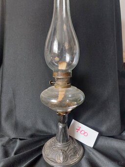 Petrolejová lampa na noze - 7