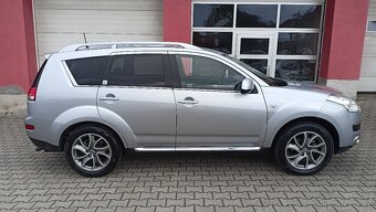 CITROËN C- CROSSER 2.2 HDI 4x4 7 míst 122 tis km tažné TOP - 7