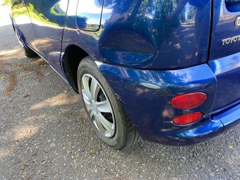 Toyota Yaris Verso 1,3 - 7