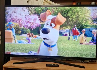 4K UHD Smart Samsung televizor - 7