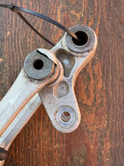 Kyvka spojovací kloub tlumiče Yamaha YZ WRF YZF 125 250 400 - 7