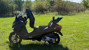 Piaggio XEVO 125 - 7