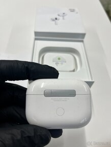 Apple AirPods Pro 2 Generace (USB-C) - 7