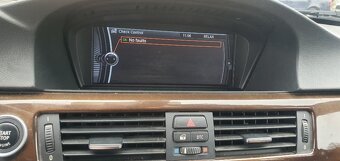 prodám BMW e91 330xd rv.2010 180KW - 7