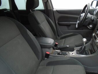ford focus09 díly benzín - 7