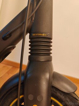 Elektrokoloběžka Segway Ninebot G2 MAX 35km/h CELOODPRUŽENÁ - 7