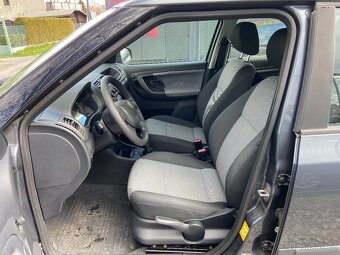 Škoda Fabia 1.2 i Klima, 8xPneu, ESP - 7