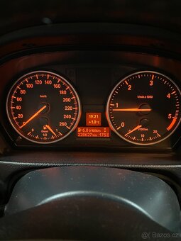BMW E91 318D 105 KW TOURING (EDITION) - 7