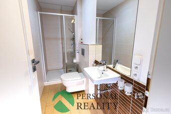 Prodej rodinného domu 6+kk se zahradou a garáží, Mladá Boles - 7