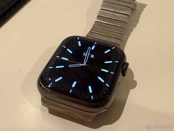 Apple Watch Series 8 45mm Cellular, Steel Case Grafitové - 7