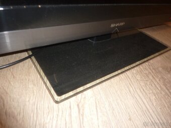 TV SHARP LC-40LE705E + set top box EVOLVE OMEGA T2 - 7