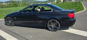 BMW E93 330D 180KW - 7