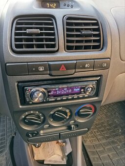 Hyundai Accent 1.5 CRDI - 7