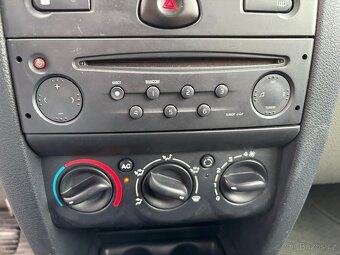 Renault Clio 2 ,1.2 i - 7
