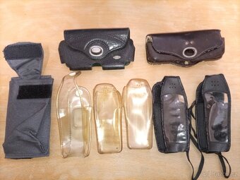 Prodám retro mobily Nokia 6310i a široké příslušenství - 7