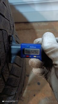 Zimní pneumatiky 235/45r18 - 7