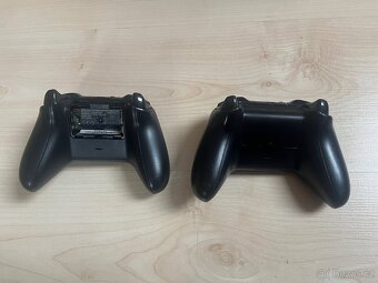 🎮 Xbox One S 1 TB – khaki + 2× ovladač + držák na mobil - 7