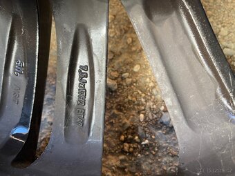 Alu kola VW 5x112 letních pneu 235/45 r17 VW - passat - 7
