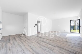 Prodej rodinného domu, 5+KK, 147m2, pozemek 438m2, Čachovice - 7