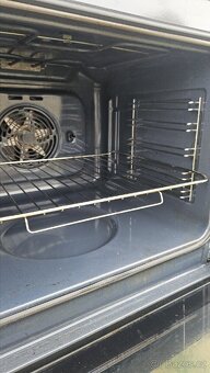 Vestavná pečící trouba INDESIT - 7