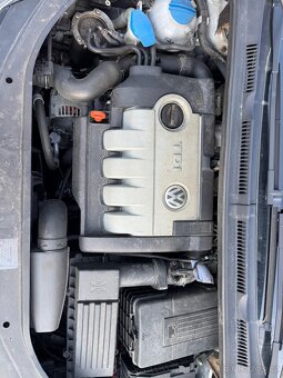 Golf 5 PLUS 1.9 TDI - 7