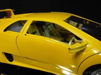 Lamborghini Diablo žluté Bburago 1/18 - 7
