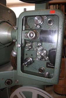 Starožitný filmový projektor Meopta 16mm (2ks) - 7