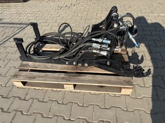 Přední hydraulika, čelní ramena traktor 60HP - 7